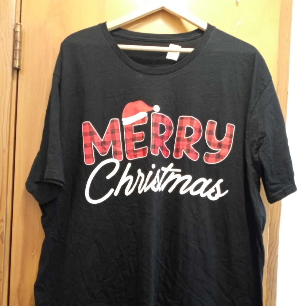 Merry Christmas 2XL Black Short Sleeve T-shirt NWOT